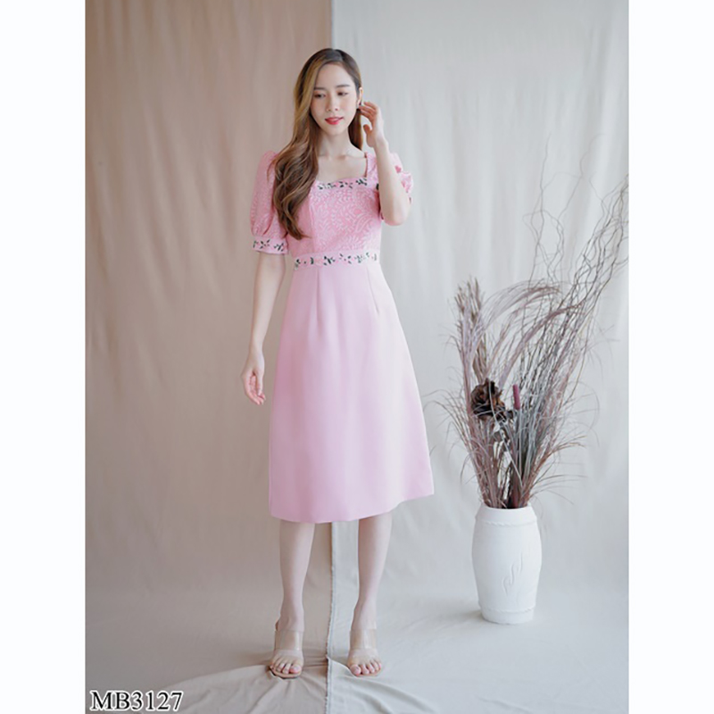 kudapy เดรสสั้นสี/ขาว/สีชมพู คอเหลี่ยม ทรงดินสอผ่าหลังลายดอกไม้