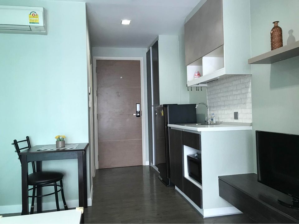 ปล่อยเช่าคอนโด B Campus Prachachuen (บี แคมปัส ประชาชื่น) - ใกล้ ธุรกิจบัณฑิตย์ เดอะมอลล์งามวงศ์วาน - 1ห้องนอน 1ห้องน้ำ 1ห้องนั่งเล่น - ขนาดห้อง 27 ตรม. ชั้น 3