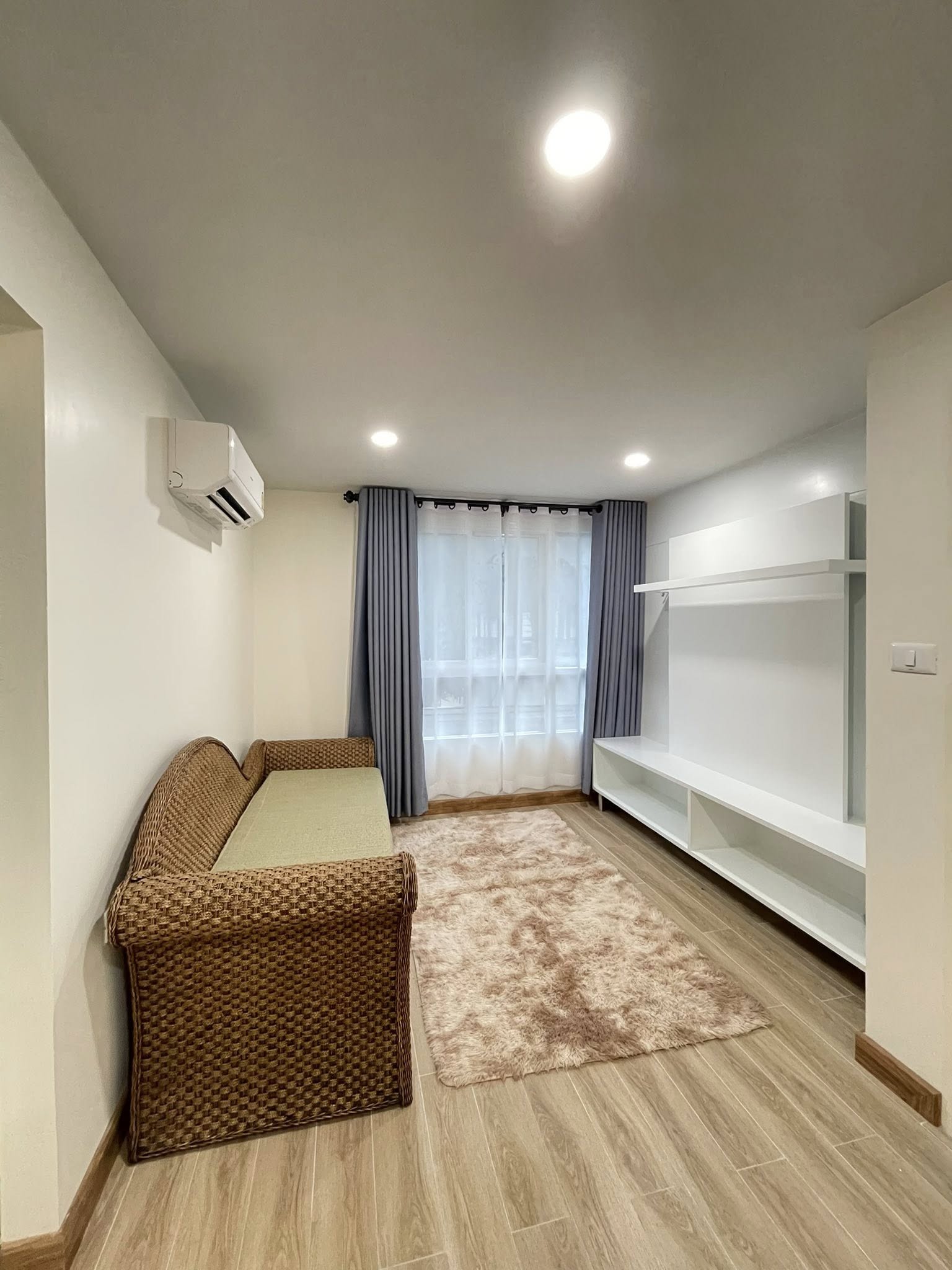 คอนโด Premsiri Boutique Park (เปรมสิริ บูทิค พาร์ค) Low Rise โซนพื้นที่ ม.เกษตร BTS เสนา ให้เช่าห้องแบบ 2ห้องนอน 2ห้องน้ำ ขนาดห้อง 59 ตรม. ชั้น 2 ตึก B