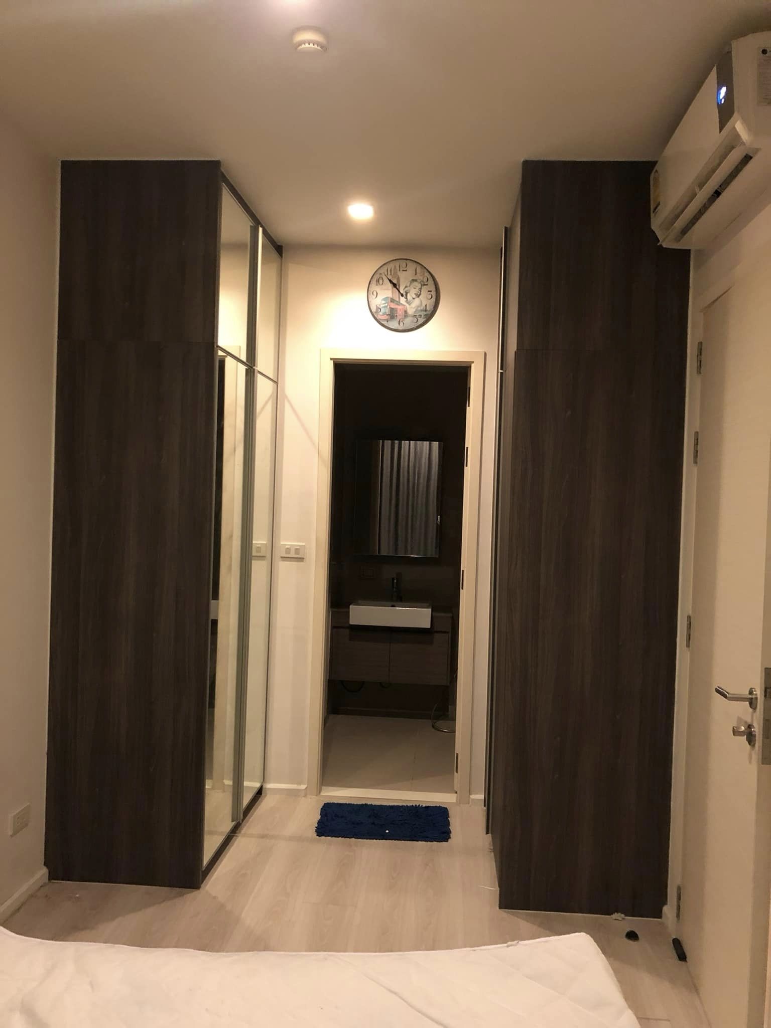 ปล่อยเช่าคอนโด Quinn Ratchada 17 (ควินน์ รัชดา 17) - พร้อมเข้าอยู่มีเครื่องซักผ้า - การเดินทาง: ใกล้ MRT สุทธิสาร