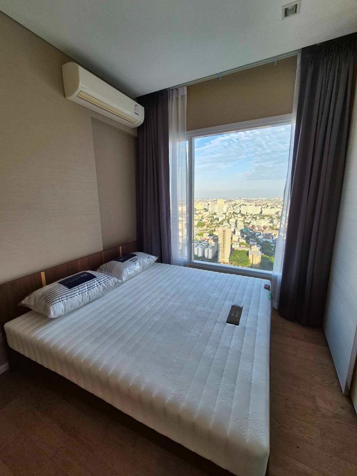 ปล่อยเช่า The President Sathorn - Ratchaphruek (เดอะ เพรสซิเดนท์ สาทร-ราชพฤกษ์) - โซนพื้นที่ BTS บางหว้า 1ห้องนอน 1ห้องน้ำ 1ห้องนั่งเล่น - ขนาดห้อง 30 ตรม. ชั้น 12 เฟส 1 - ให้เช่า 11,000 ต่อเดือน