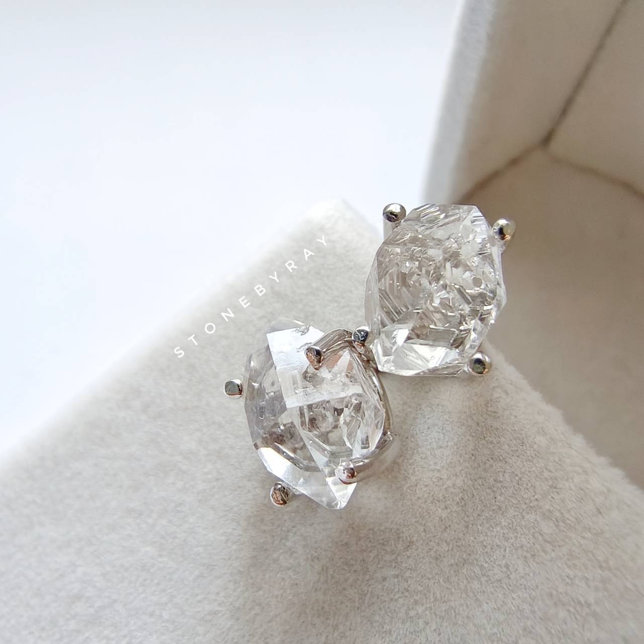 ต่างหูเงินหินเฮอร์คิเมอร์ไดม่อน Herkimer Diamond