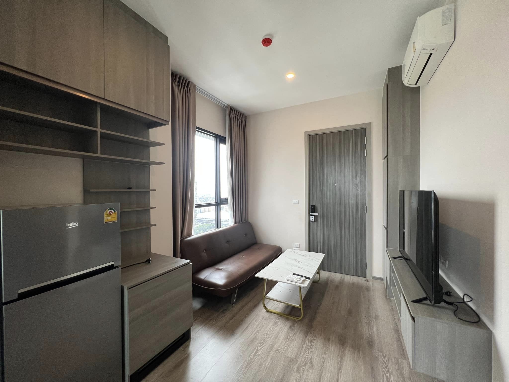 ให้เช่าห้องน่าอยู่แบบ 1 bedroom plus ห้องมุม ใกล้ BTS อ่อนนุช สอบถามแอด Line ID : Smile-easy ที่ ไนท์บริดจ์ ไพร์ม อ่อนนุช