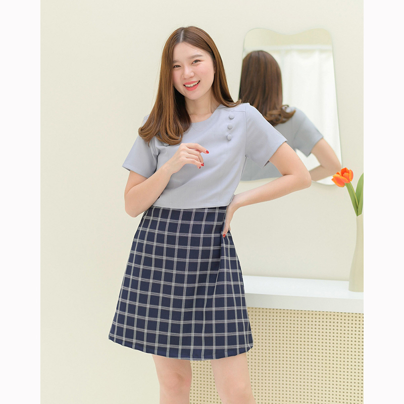 kudapy ชุดเดรสแขนสั้นสีน้ำตาล/สีเทาฟ้า ตัดต่อเย็บคิ้วท์ที่ช่วงบ่า