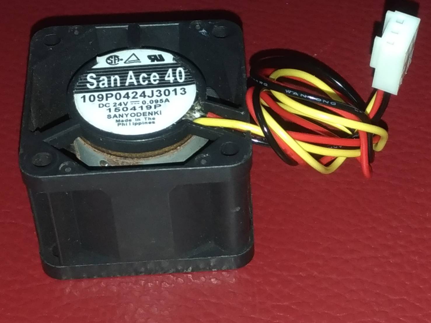 SANYO DENKI 109P0424J3013 FAN 24VDC