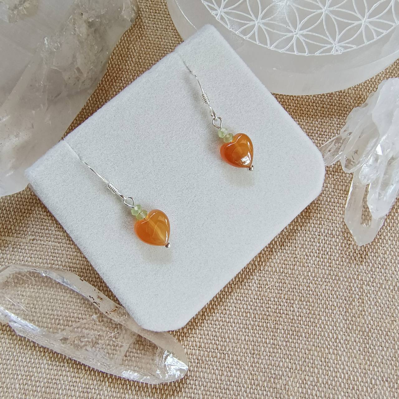 ต่างหูเงินหินคาเนเลี่ยนกับเพอริดอท Carnelian+Peridot