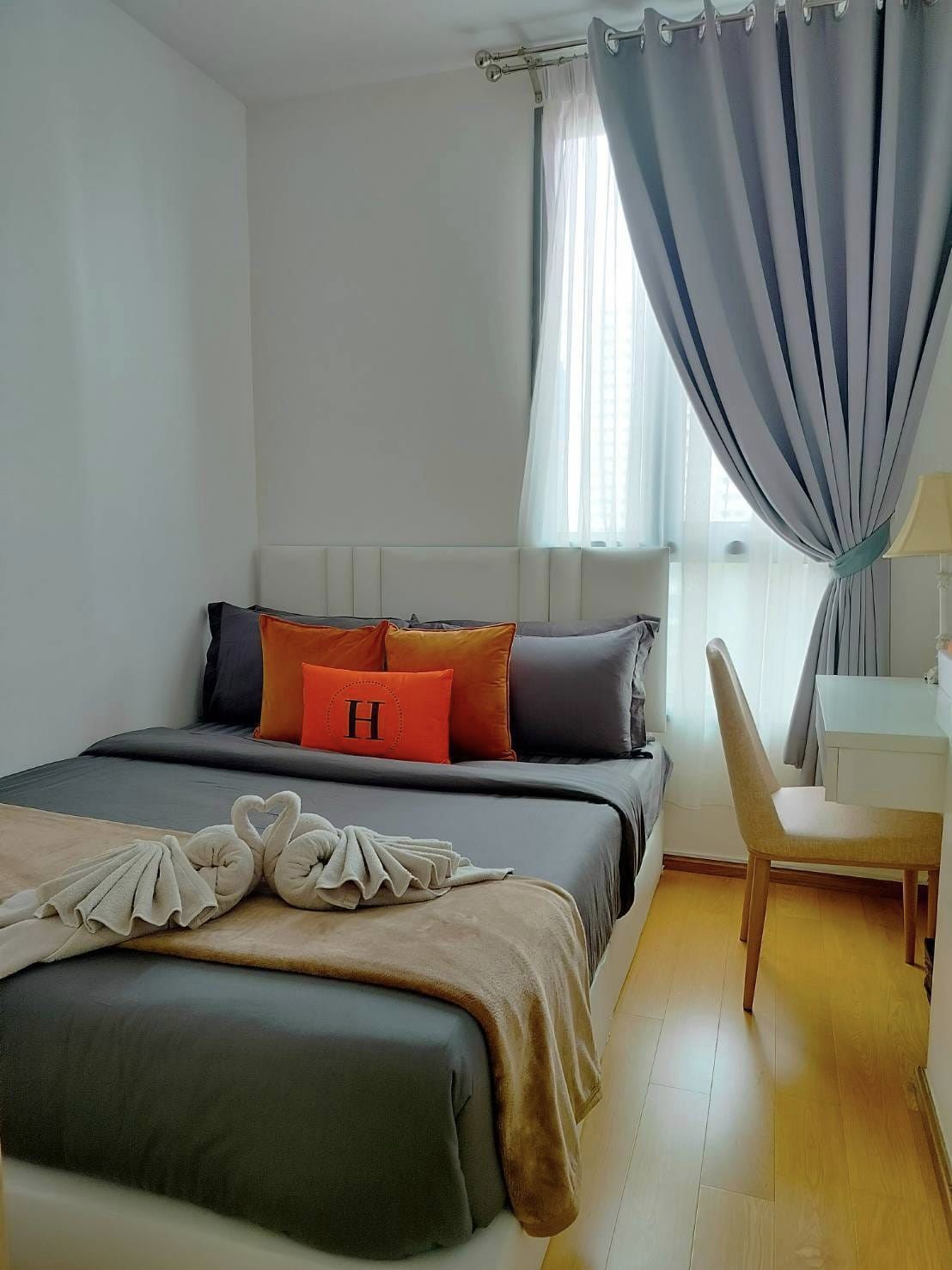 ปล่อยเช่าคอนโด H Sukhumvit 43 (เอช สุขุมวิท 43) - 2ห้องนอน 2ห้องน้ำ 1ห้องนั่งเล่น - ใกล้ BTS พร้อมพงษ์ - ขนาดห้อง 60 ตรม. ชั้น 8