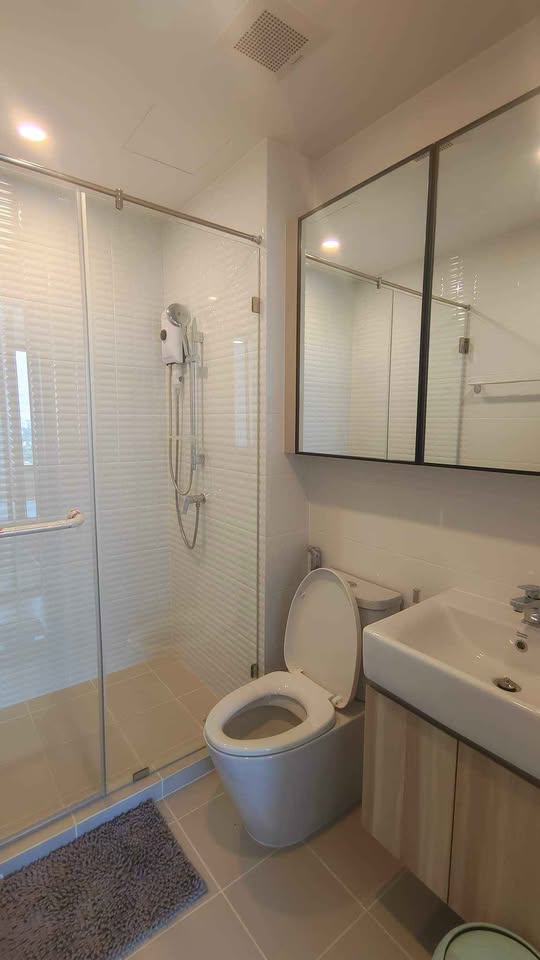 ปล่อยเช่า Chewathai Kaset - Nawamin (ชีวาทัย เกษตร - นวมินทร์) - โซนพื้นที่ BTS เกษตร เสนานิคม 1ห้องนอน 1ห้องน้ำ - ขนาดห้อง 28.6 ตรม. ชั้น 18 - ให้เช่า 12,000 ต่อเดือน