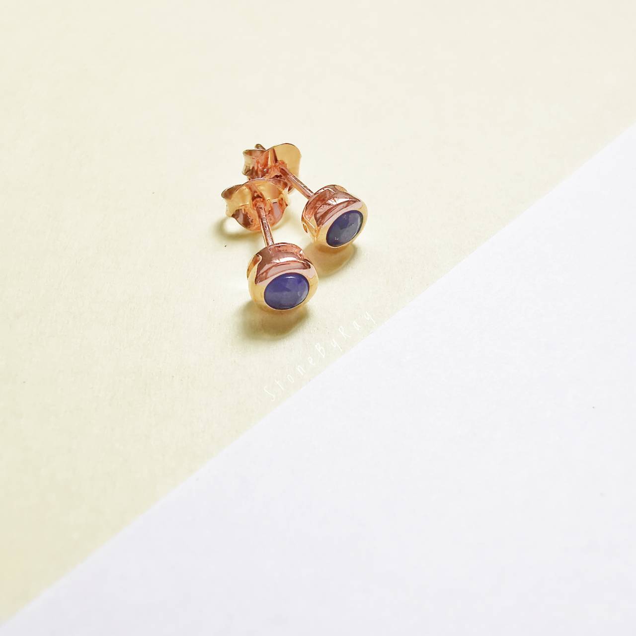 ต่างหูเงินทรงกลมดีไซน์กับหินลาพิสลาซูลี Lapis Lazuli