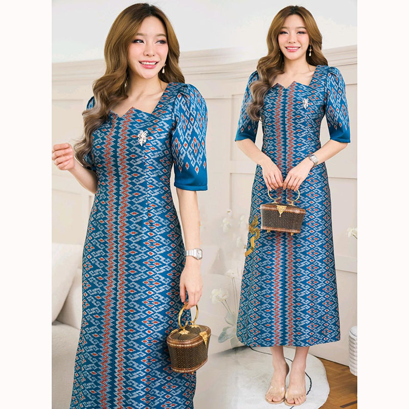 kudapy เดรสยาวสีน้ำตาล/สีฟ้าเข้ม ผ้าไหมทอลายมัดหมี่เกสร ตัวนี้ใช้ผ้า4 หลาค่ะ จับลายต่อใหม่ให้ดูโดดเด่นมากขึ้น