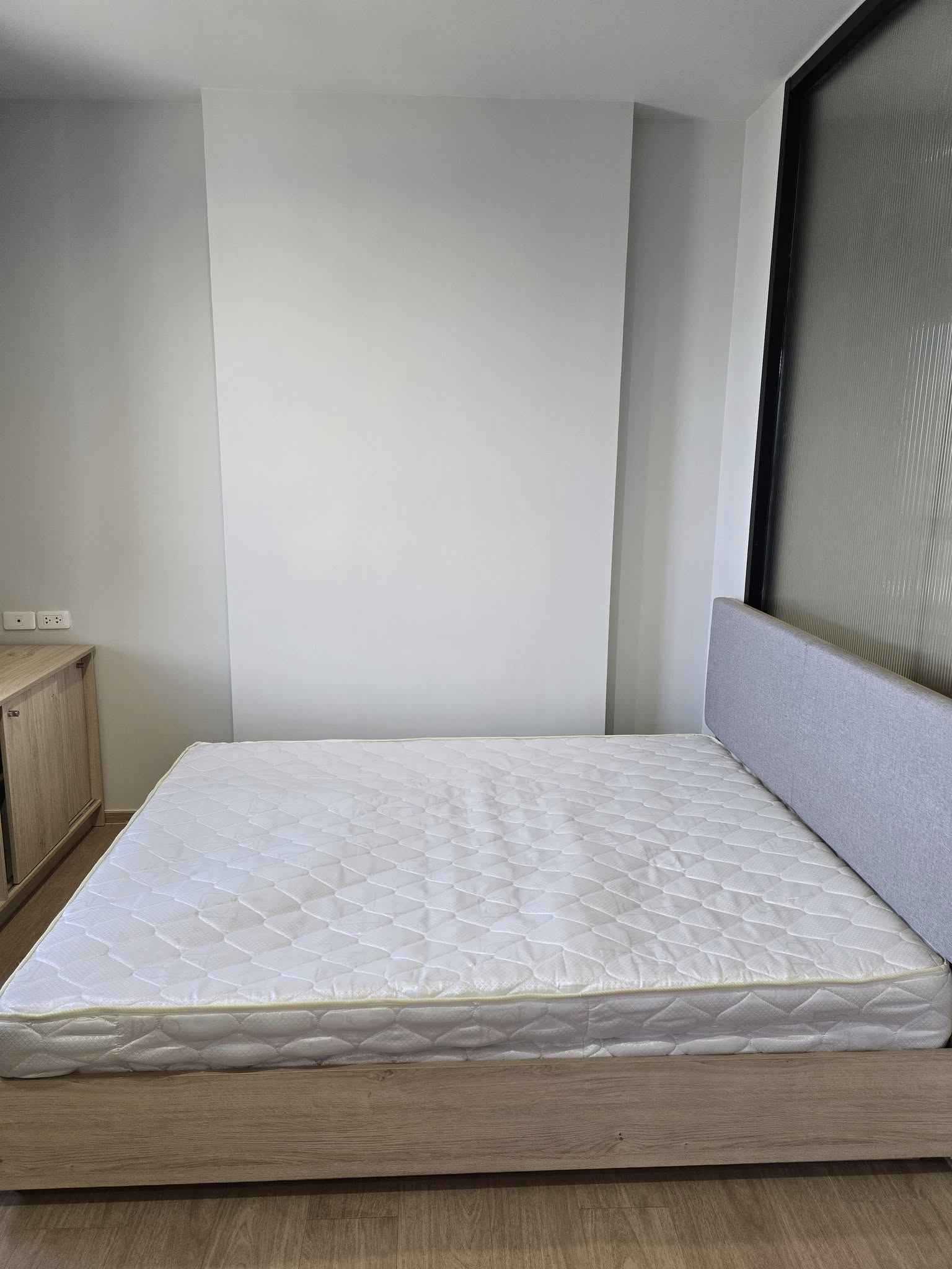 คอนโด Common TU (คอมมอน ทียู) High Rise โซนพื้นที่ ใกล้มหาวิทยาลัยธรรมศาสตร์ รังสิต ให้เช่าห้องแบบ 1ห้องนอน 1ห้องน้ำ ขนาดห้อง 31 ตรม. ชั้น 18