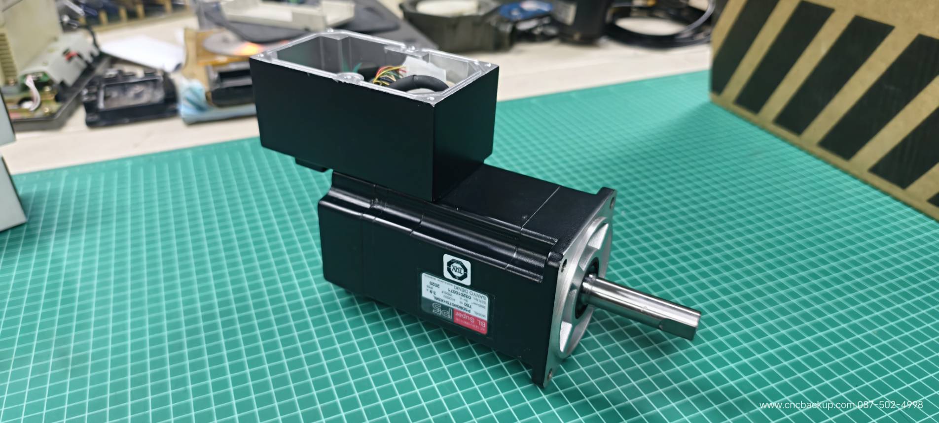 SANYO DENKI P50B08075HXS6L SERVO MOTOR