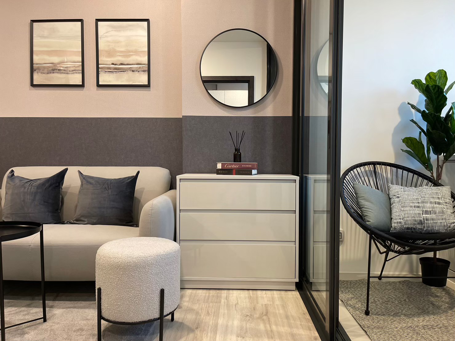 ให้เช่าห้องแบบ 1ห้องนอน 1ห้องน้ำ 1ครัวแยก โซนพื้นที่ MRT ห้วยชวาง คอนโด XT Huaikhwang (เอกซ์ที ห้วยขวาง) High Rise ขนาดห้อง 35 ตรม. ชั้น 12 ตึก B