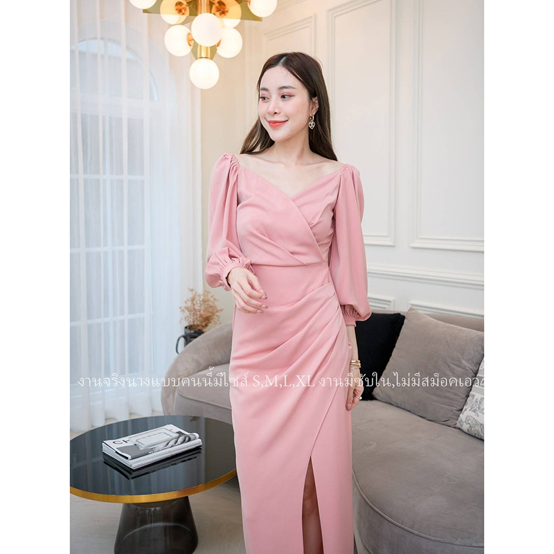 kudapy เดรสราตรีแขนยาวปาดคอวีสีแดง/สีเขียว/สีชมพู ผ่าสูงข้าง งานสวยคุ้มราคา ซิปหลังมีซับใน เริ่ดมากก
