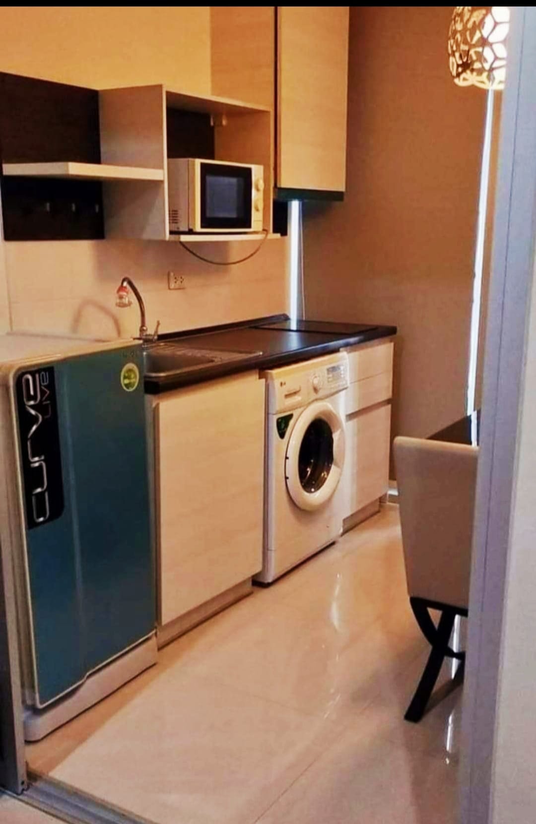 ปล่อยเช่าคอนโด Life Ratchadapisek (ไลฟ์ รัชดาภิเษก) - 1ห้องนอน 1ห้องน้ำ 1ห้องนั่งเล่น 1ห้องครัว - ใกล้ MRT ห้วยขวาง - ขนาดห้อง 31 ตรม. ชั้น 10 ตึก A