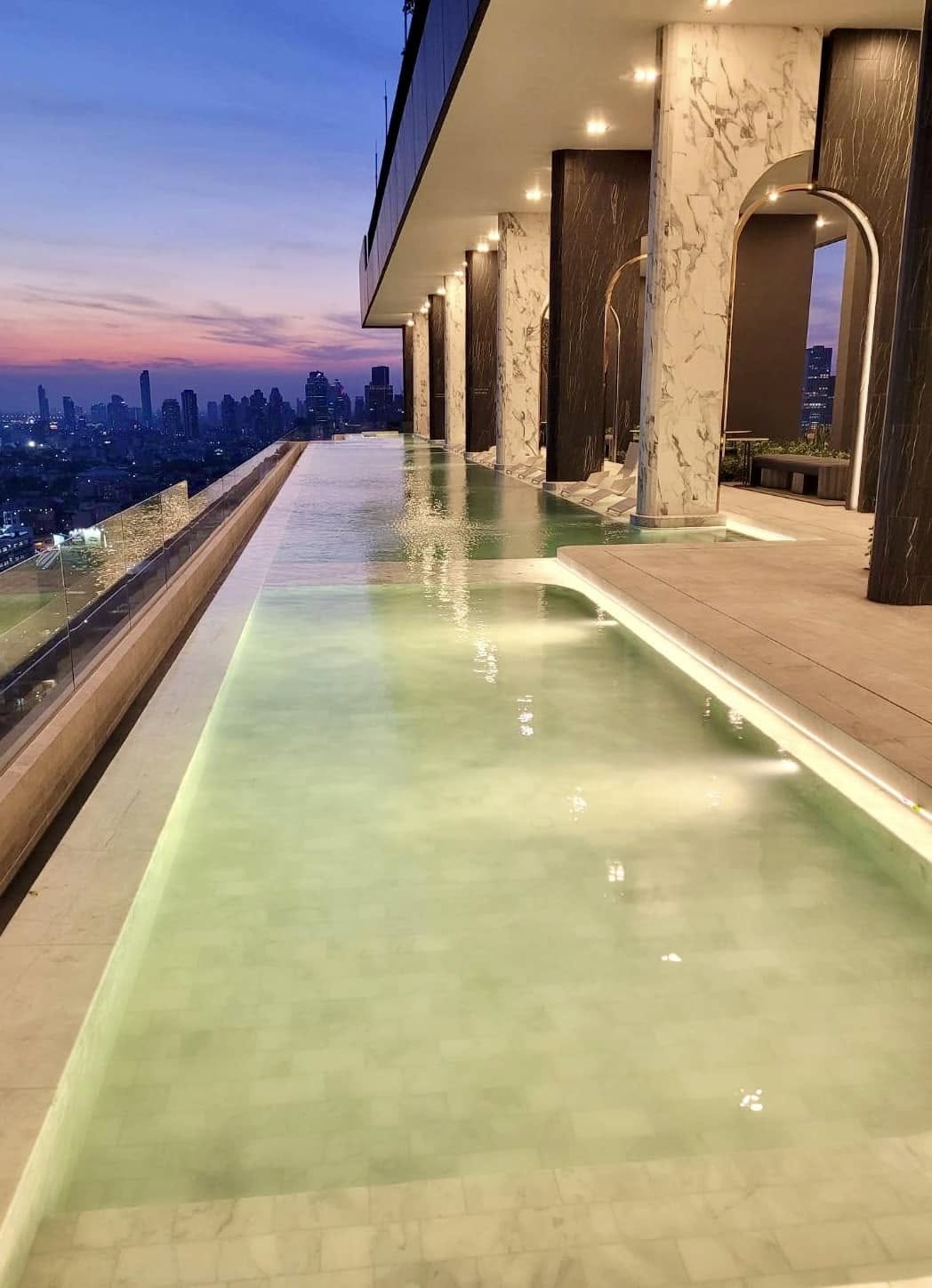 ให้เช่าคอนโด Life Rama 4-Asoke (ไลฟ์ พระราม 4 – อโศก) - โซนพื้นที่ MRT ศูนย์สิริกิติ์ - ห้องแบบ Duplex2ชั้น 1ห้องนอน 1ห้องน้ำ - ขนาดห้อง 40 ตรม. ชั้น 34