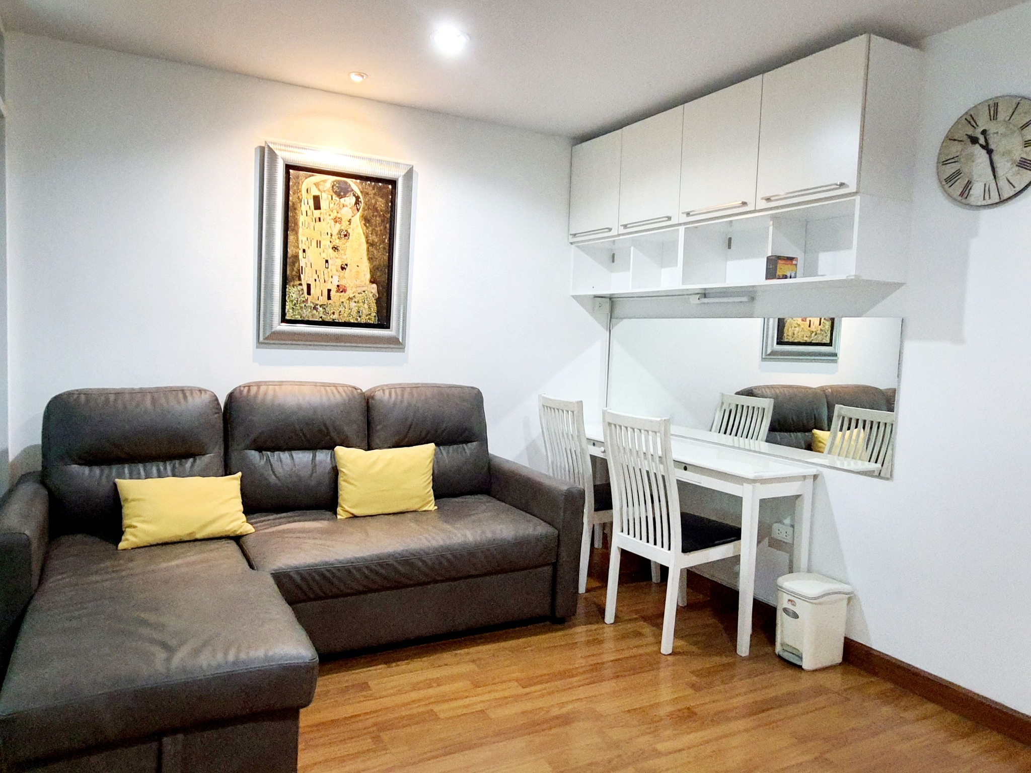 ขายถูกคอนโด Regent Orchid Talad Plu (รีเจนท์ ออร์คิด ตลาดพลู) - โซนพื้นที่ BTS คลาดพลู - ห้องแบบ 1ห้องนอน 1ห้องน้ำ - ขนาดห้อง 32 ตรม. ชั้น 2