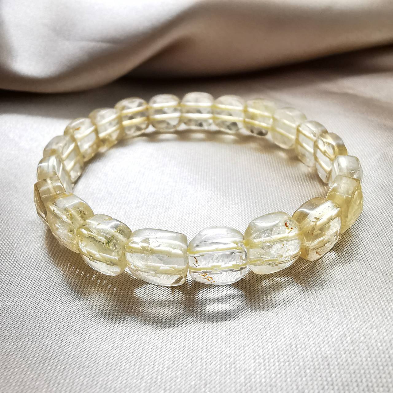 สร้อยข้อมือหินซิทรินเจียรเหลี่ยม Citrine