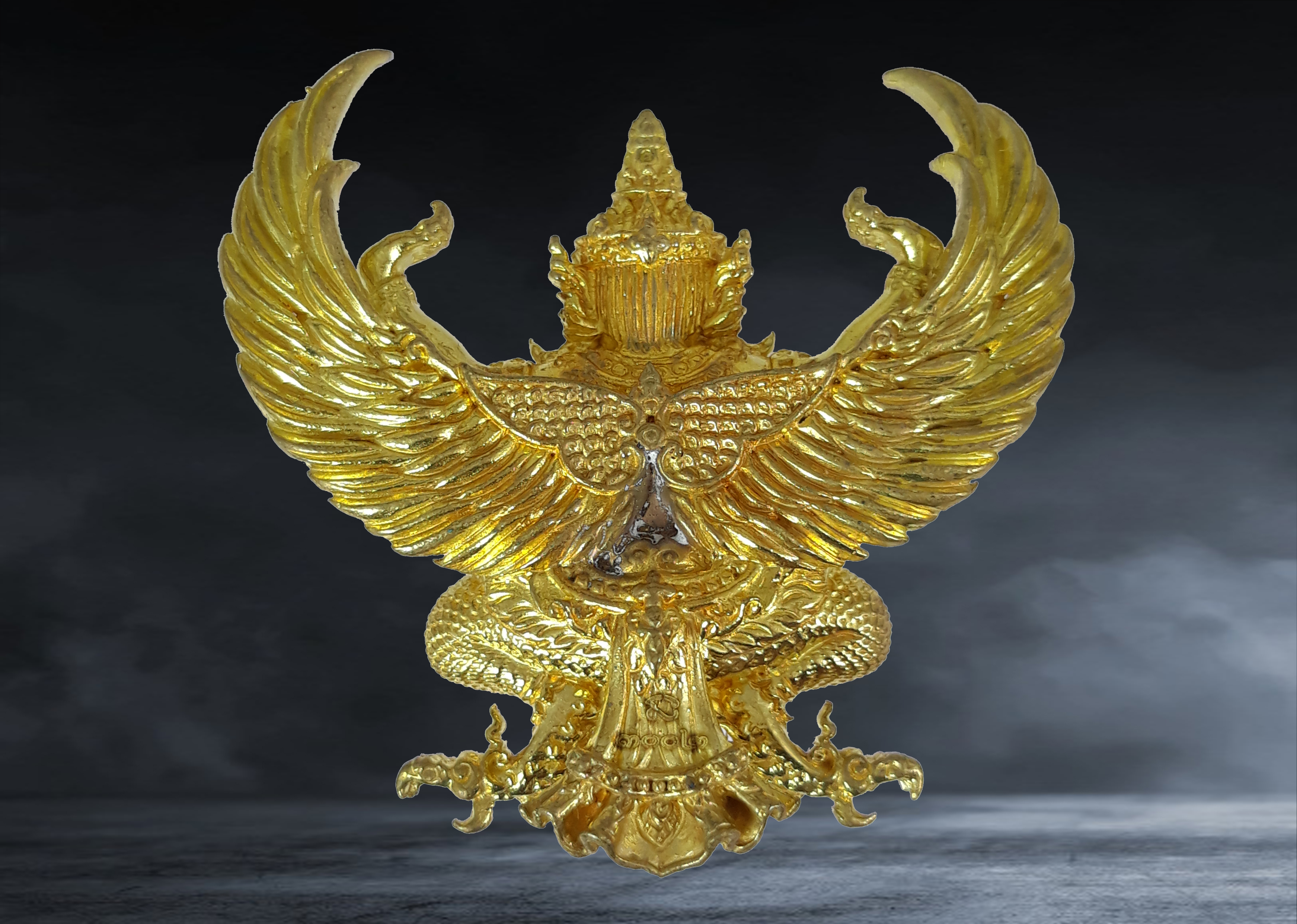 พญาครุฑ หลวงปู่สอ ขันติโก วัดโพธิ์ศรี จ.นครพนม รุ่นแรก(รวยมหาเศรษฐี) เนื้อทองนพคุณ ปี ๒๕๖๑