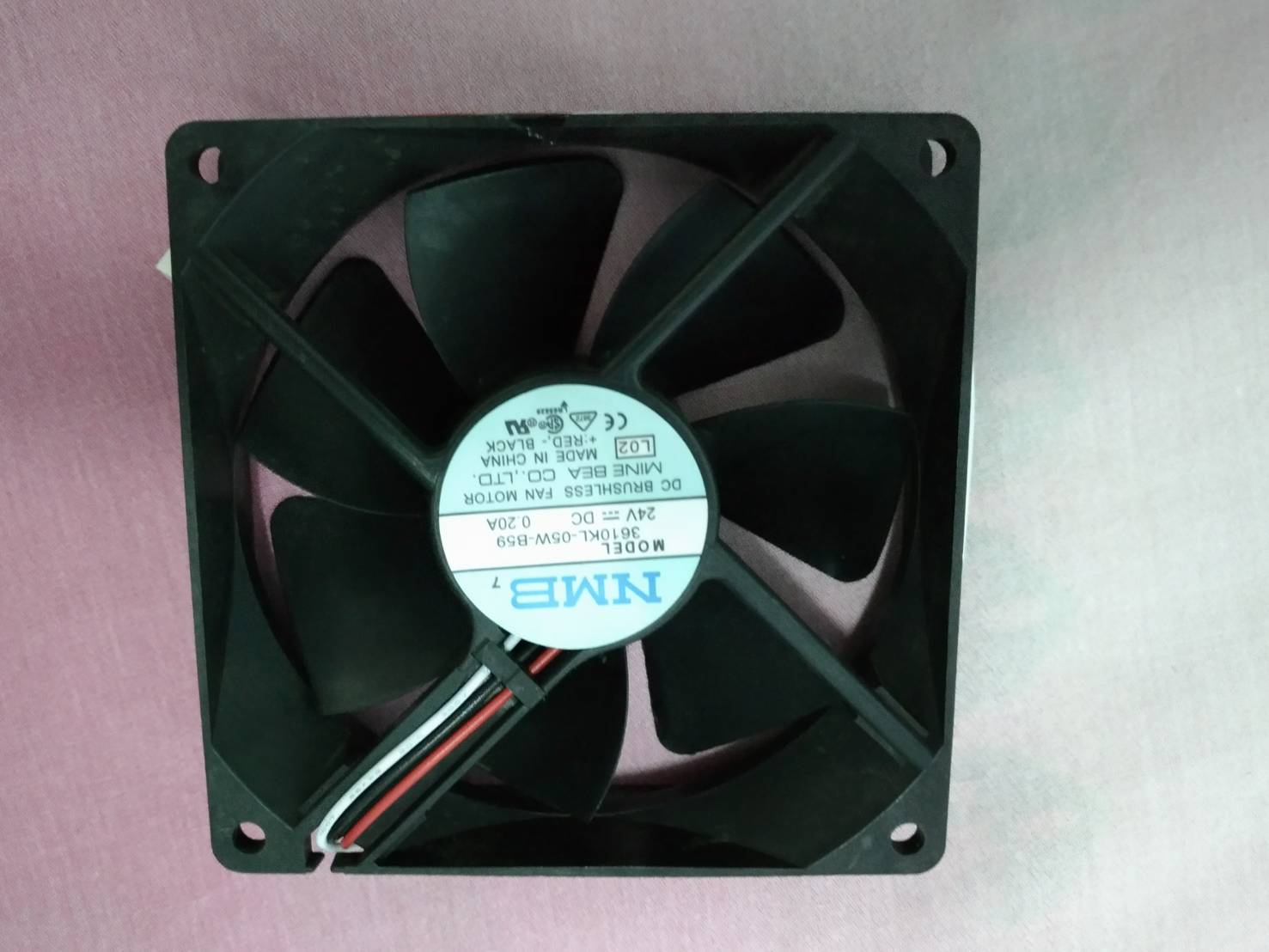 NMB 3610KL-05W-B59