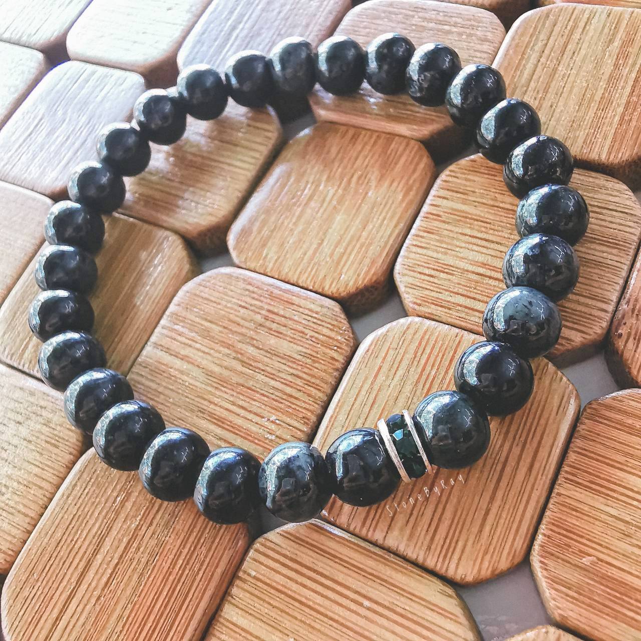 สร้อยข้อมืออุกกาบาตโกปี Gobi Meteorite