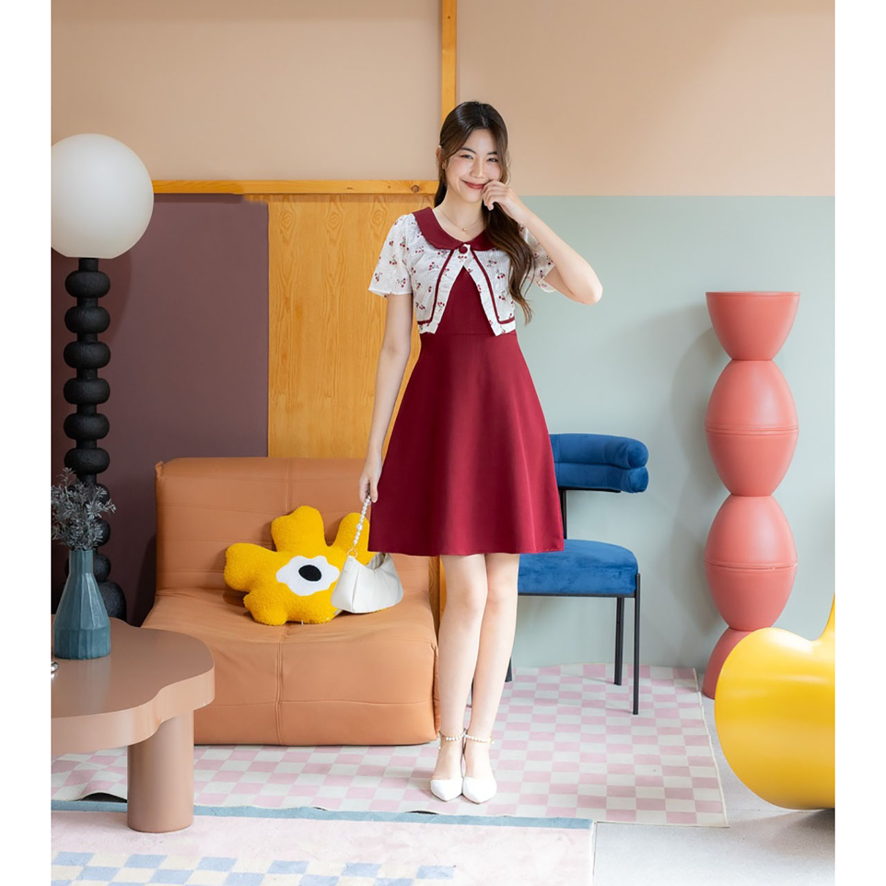 kudapy เดรสสีพื้นทรงบานแต่งเสื้อลายดอกคอบัว