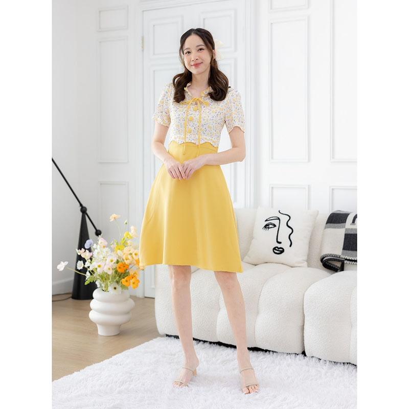 kudapy เดรสสั้นสีชมพู/สีเหลือง กระโปรงทรงบานเชือกผูกโบว์