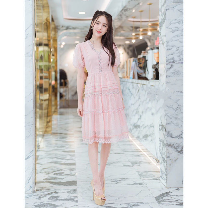 kudapy เดรสสั้นสีชมพู,ขาว,กรม เกาหลีแต่งลูกไม้สวยดูดี