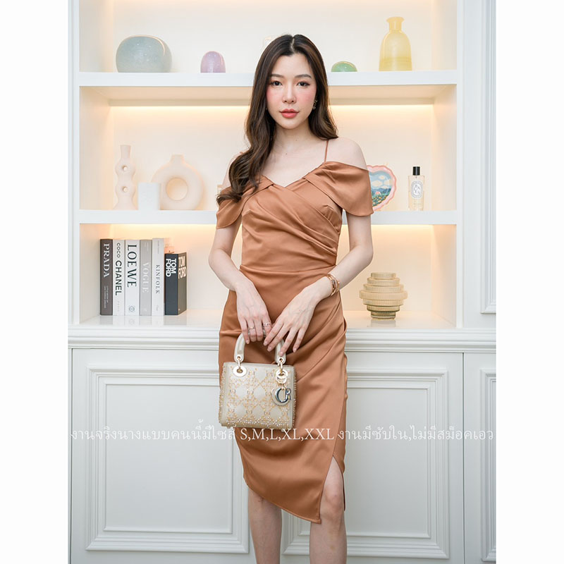 kudapy เดรสสั้นสีไวน์แดง/สีน้ำตาลอิฐ/สีชมพู ชุดราตรีสั้นปาดไหล่พรีเมี่ยมเกรด