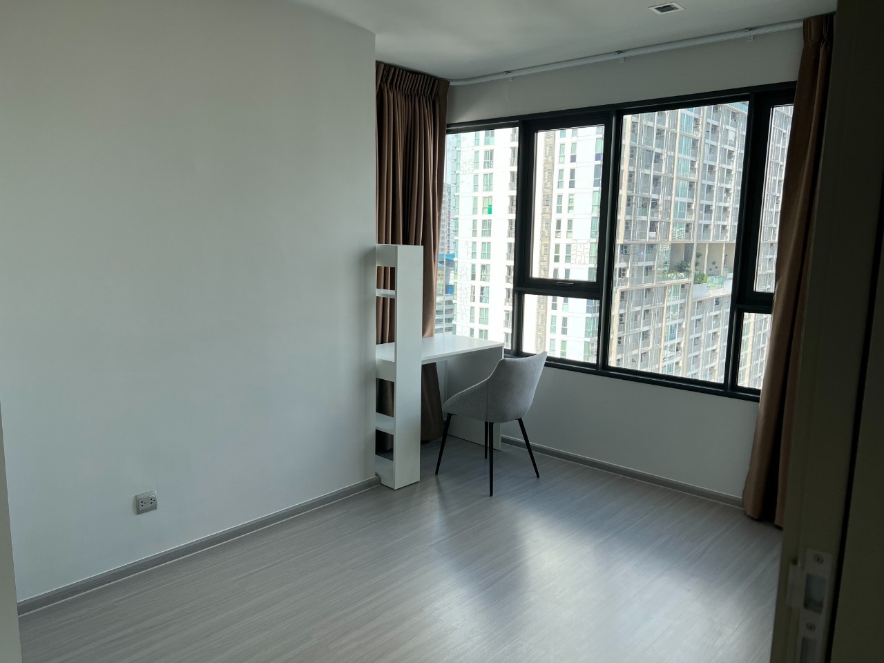 ปล่อยเช่าคอนโด Life Ladprao (ไลฟ์ ลาดพร้าว) - 2ห้องนอน 2ห้องน้ำ 1ห้องนั่งเล่น - ใกล้ BTS ห้าแยกลาดพร้าว - ขนาดห้อง 66 ตรม. ชั้น 16