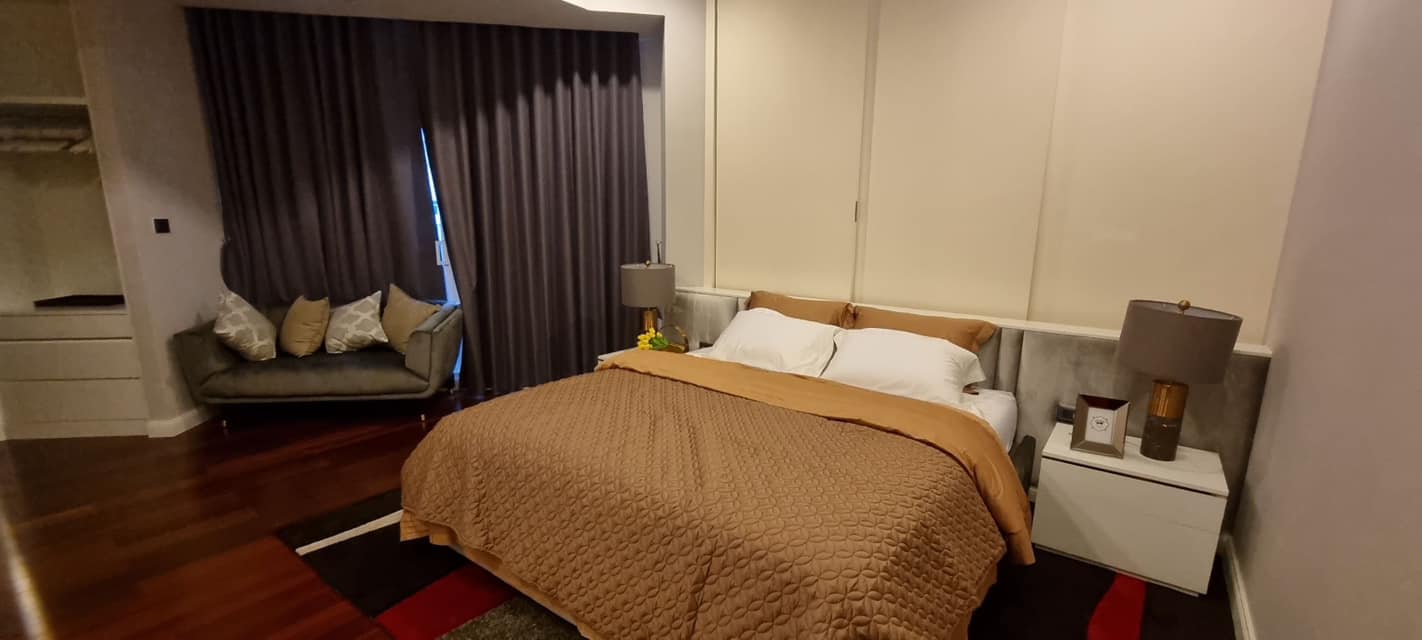 ปล่อยเช่าคอนโด Supalai Wellington (ศุภาลัย เวลลิงตัน) - 4ห้องนอน 1ห้องนั่งเล่น 4ห้องน้ำ - ใกล้ MRT ศูนย์วัฒนธรรม - ขนาดห้อง 250 ตรม. ชั้น 19 ตึก 8