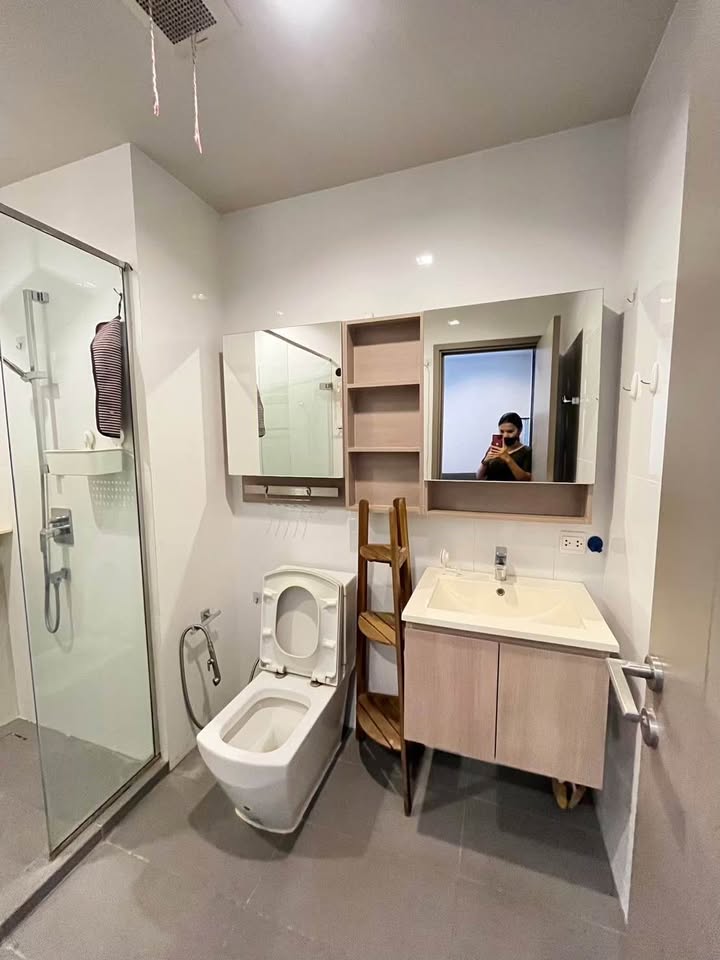 ให้เช่าคอนโด The Line Wongsawang (เดอะ ไลน์ วงศ์สว่าง) 1ห้องนอน / 1ห้องน้ำ ขนาดห้อง 32 ตรม. ชั้น 9 ค่าเช่า 12,000 ต่อเดือน รถไฟฟ้า MRT วงศ์สว่าง