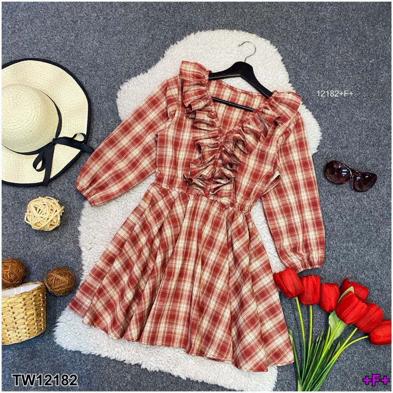 kudapy เดรสสั้นสีน้ำตาล แดง ดำ คอวีแขนยาว ผ้าทอลายสก็อต อกระบาย รอบเอวสม็อค