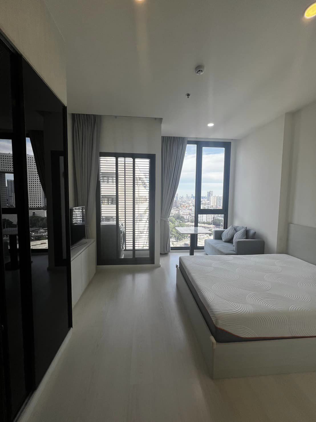 ปล่อยเช่าคอนโด Mazarine Ratchayothin (แมสซารีน รัชโยธิน) - Studio 1ห้องน้ำ 1ห้องครัว - ใกล้ BTS รัชโยธิน - ขนาดห้อง 25 ตรม. ชั้น 17