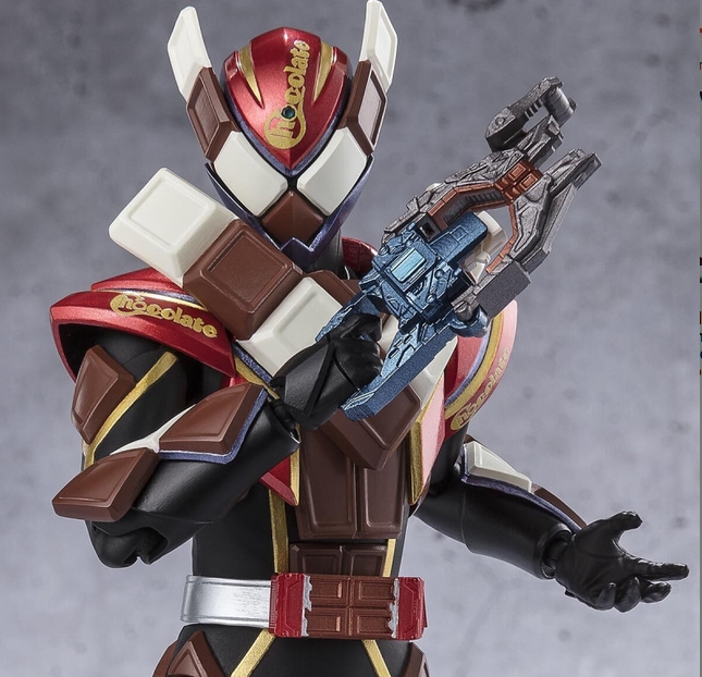 Bandai 4573102666512 p bandai s.h.figuarts kamen rider valen chocodon form