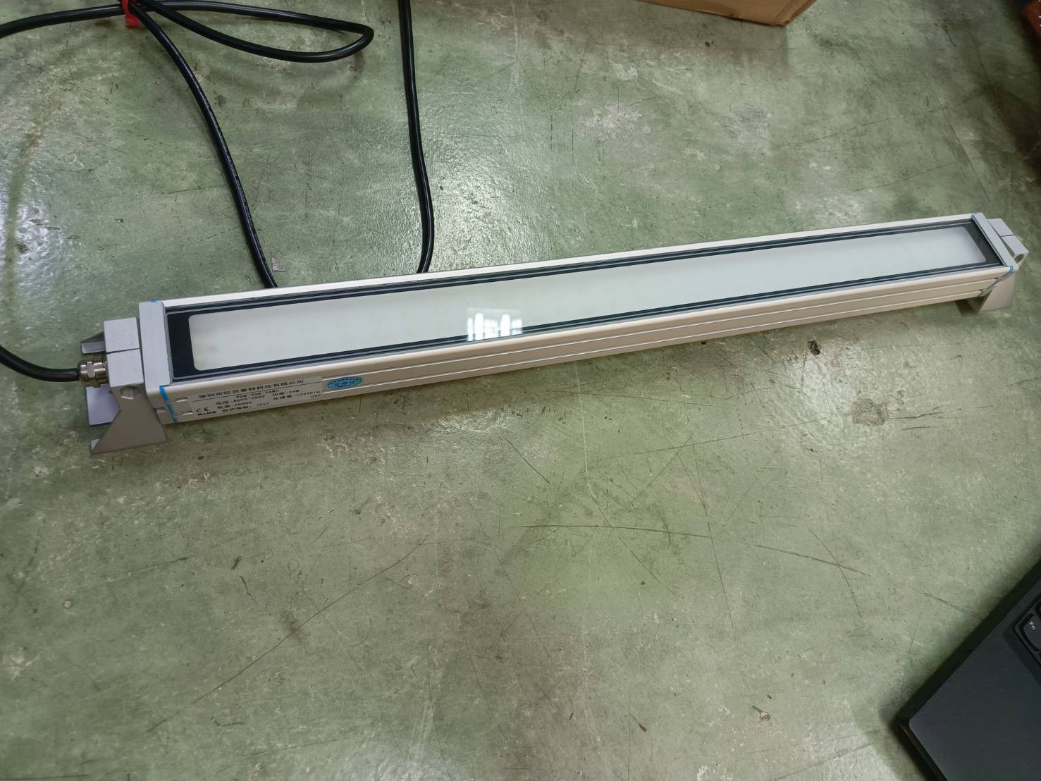 LED PGB-608-24WH WORK LMAP โคมไฟเครื่องจักร CNC