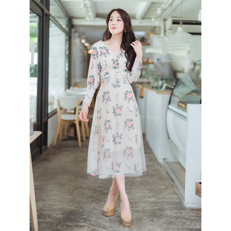 kudapy เดรสสั้นสีครีม ลายดอกต่อมุ้ง