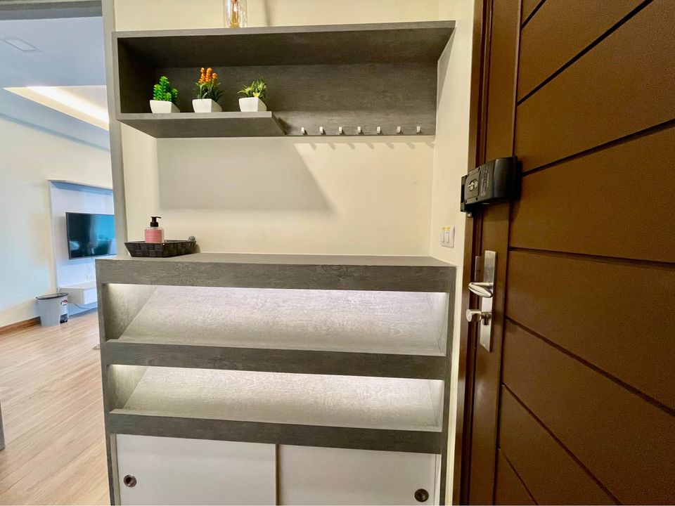 ปล่อยเช่าคอนโด Thru Thonglor (ทรู ทองหล่อ) - 2ห้องนอน 2ห้องน้ำ 1ห้องนั่งเล่น - ใกล้ MRT เพชรบุรี BTS ทองหล่อ - ขนาดห้อง 62 ตรม. ชั้น 24