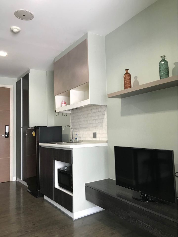 ปล่อยเช่าคอนโด B Campus Prachachuen (บี แคมปัส ประชาชื่น) - ใกล้ ธุรกิจบัณฑิตย์ เดอะมอลล์งามวงศ์วาน - 1ห้องนอน 1ห้องน้ำ 1ห้องนั่งเล่น - ขนาดห้อง 27 ตรม. ชั้น 3