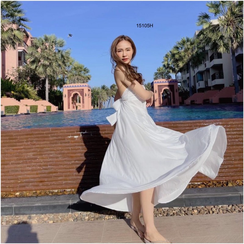 kudapy เดรสยาวสีฟ้า/สีขาว สายเดี่ยวผูกโบว์หลัง ผ้าไหมอิตาลี่ สีพื้น กระโปรงทรงบานฟรีไซต์สุดๆ