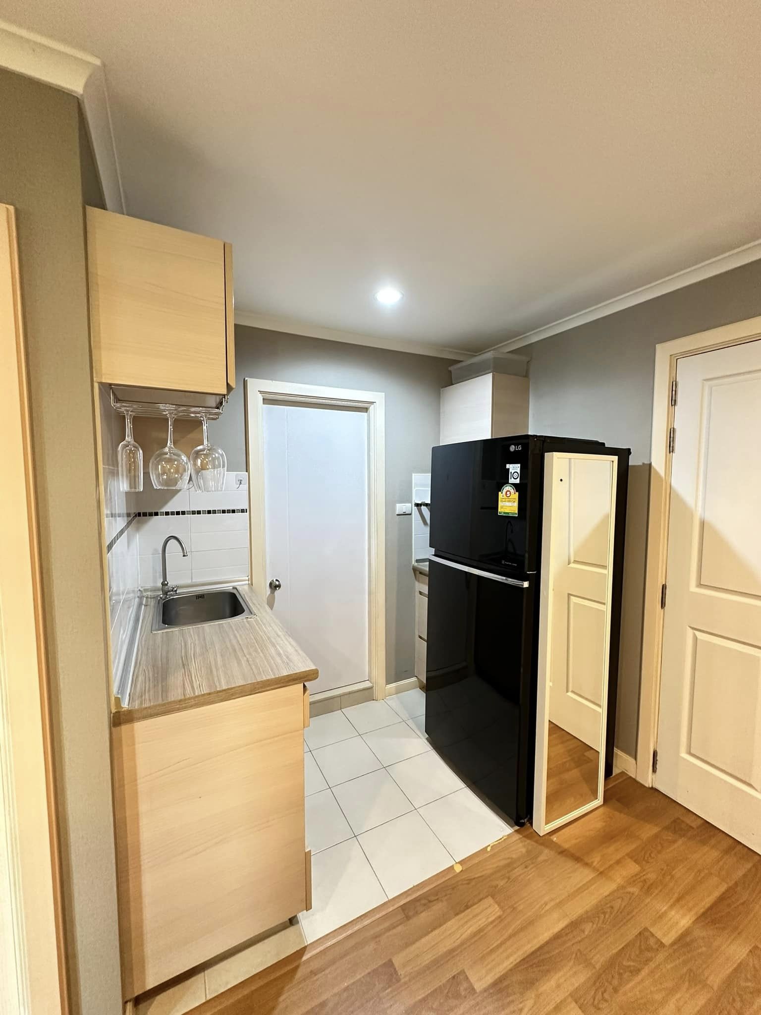 ปล่อยเช่าคอนโด Lumpini Park Riverside Rama 3 (ลุมพินี พาร์ค ริเวอร์ไซด์ พระราม 3) - 1ห้องนอน 1ห้องน้ำ 1ห้องนั่งเล่น - ใกล้ ลุมพินี พาร์ค ริเวอร์ไซด์ พระราม 3 - ขนาดห้อง 30 ตรม. ชั้น 6 ตึก A