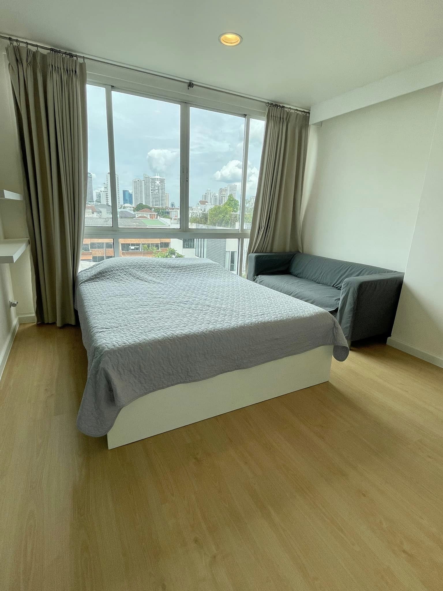 ปล่อยเช่าคอนโด D65 Condominium (ดี 65 คอนโดมิเนียม) - 1ห้องนอน 1ห้องน้ำ 1ห้องนั่งเล่น - ใกล้ BTS เอกมัย - ขนาดห้อง 46 ตรม. ชั้น 6 ตึก B