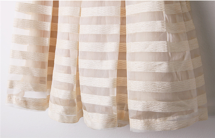 kudapy กระโปรงผ้า Organza สีครีม ทรงเอ ซิบด้านหลัง มีซับใน จับจีบรอบตัว