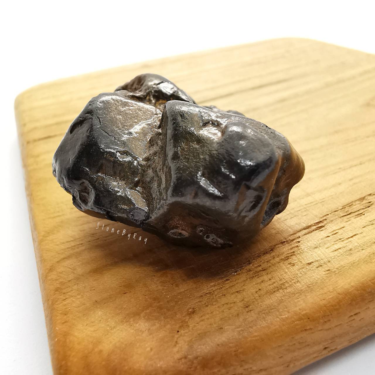 แร่เหล็กเฮมาไทต์ก้อนธรรมชาติ Iron Hematite