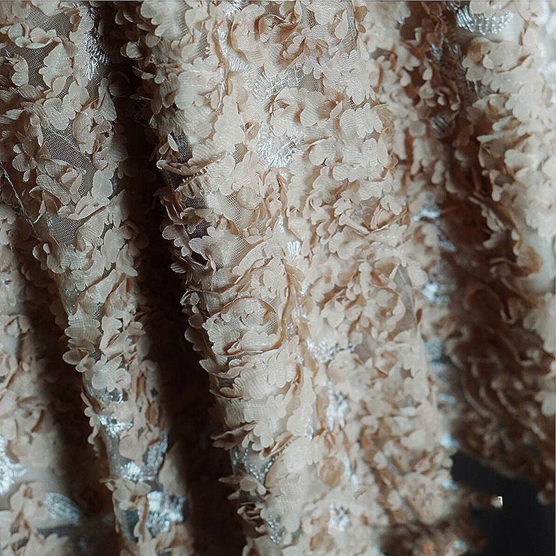 kudapy ชุดเดรสสั้นออกงานสีไวนืแดง/สีน้ำตาลทอง ปักดิ้นทองเลื่อมตามแบบ งานปักผ้าลายดอกไม้ 3D