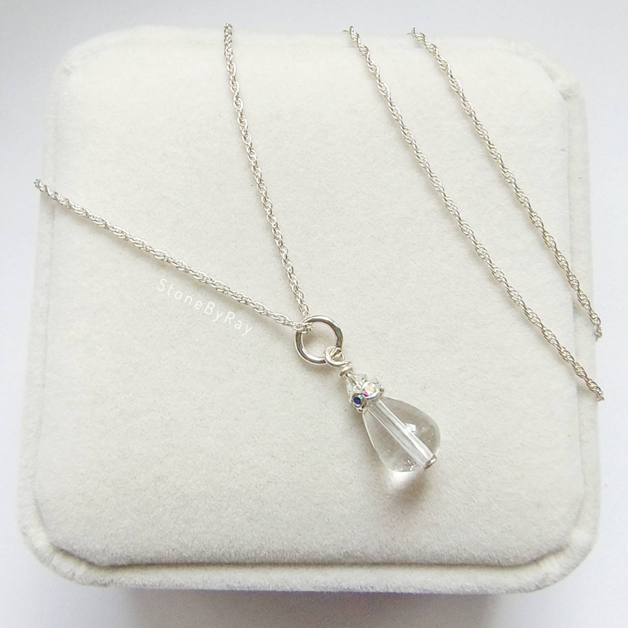 สร้อยคอเงินจี้หินคริสตัลควอตซ์ Crystal Quartz