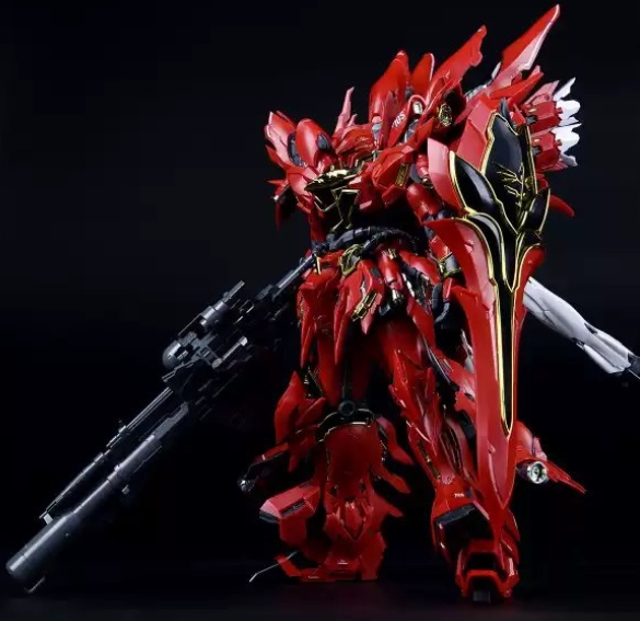 โมจีน J68072701 1/100 The Red Comet - Sinanju GK Style