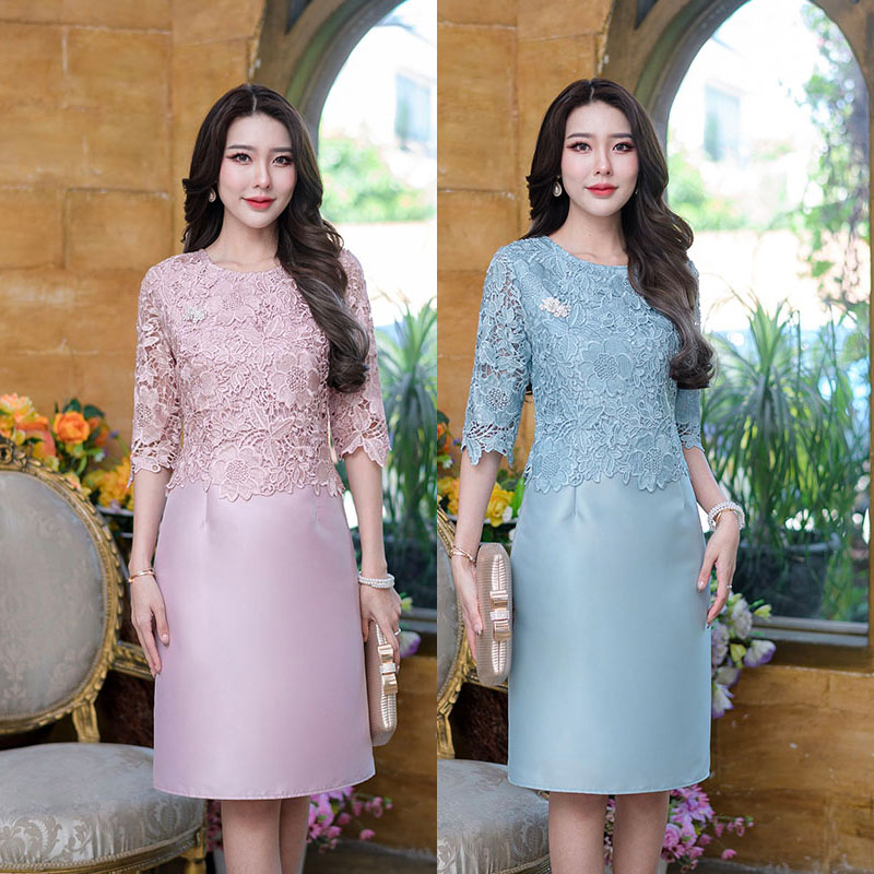 kudapy เดรสสั้นสีชมพู/สีฟ้า ผ้าไหมคลุมลุกไม้แขนศอก เนื้อผ้าทอลายแน่นๆ เป็นลูกไม้เงาปักเลื่อมเป็นเลื่อมใส่เม็ดเล็กมาก