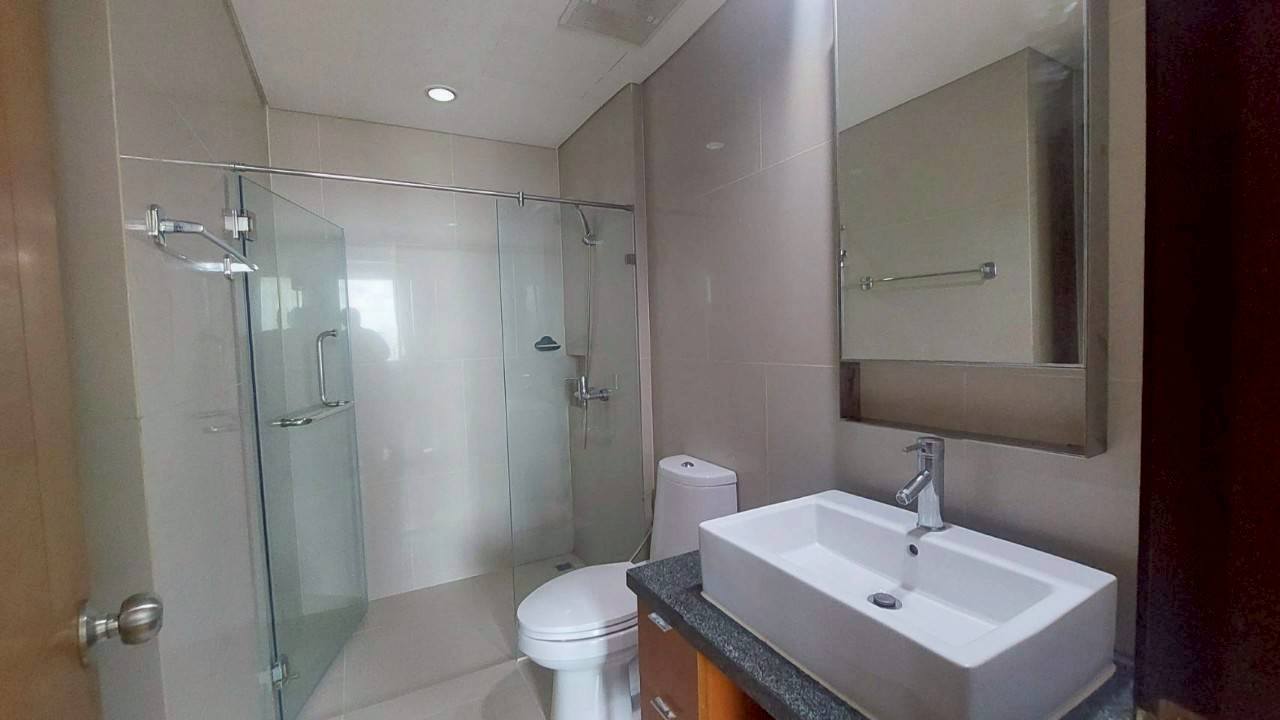 ให้เช่าคอนโด Villa Sathorn (วิลล่า สาทร) โซนพื้นที่ BTS กรุงธน ห้องแบบ 2ห้องนอน / 2ห้องน้ำ / โซนครัวปิด ขนาดห้อง 90 ตรม. ชั้น 17