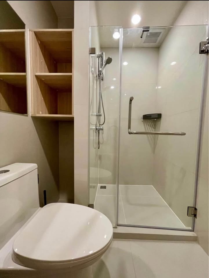 ปล่อยเช่า NUE Noble Ratchada-Lat Phrao : นิว โนเบิล รัชดา-ลาดพร้าว - โซนพื้นที่ MRT ลาดพร้าว 1ห้องนอน 1ห้องน้ำ - ขนาดห้อง 26 ตรม. ชั้น 19 - ให้เช่า 16,000 ต่อเดือน